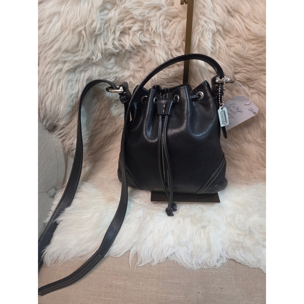 V107 Coach Drawstring crossbody vintage